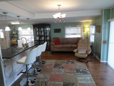 980 7th St NW unit 1, Largo, FL 33770 - photo 2