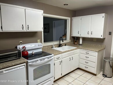 20977049-2D12-4C99-ADC4-4063B86E3405