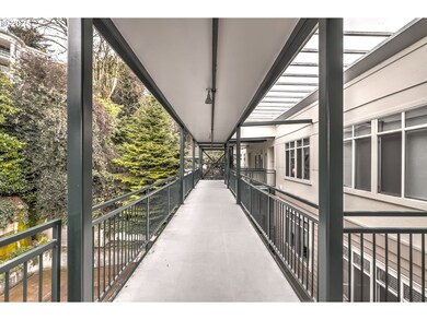 1815 SW 16th Ave unit 402, Portland, OR 97201 - photo 3