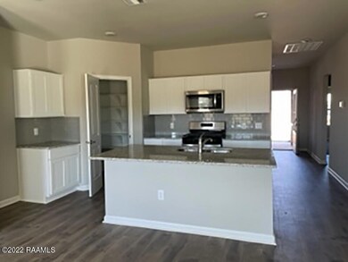 2 - 125 Broussard Hill Dr.