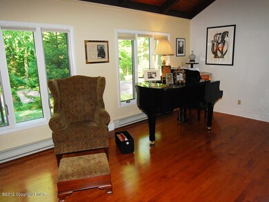 110 Crockett's Crescent, Pocono Pines, PA 18350 - photo 3