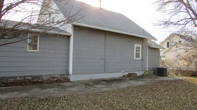 003-back