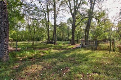Rear of property near creek for small domestic animals