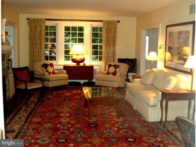 1607 Alsace Rd, Reading, PA 19604 - photo 4