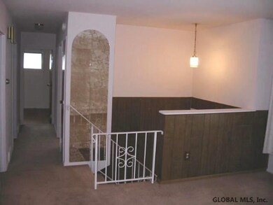 105 Wilkins Ave, Albany, NY 12205 - photo 4