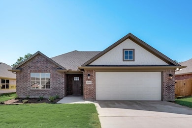 908 Ben Dr, Springtown, TX 76082 - photo 3