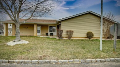 401C Fuchsia Plaza, Monroe Township, NJ 08831 - photo 3