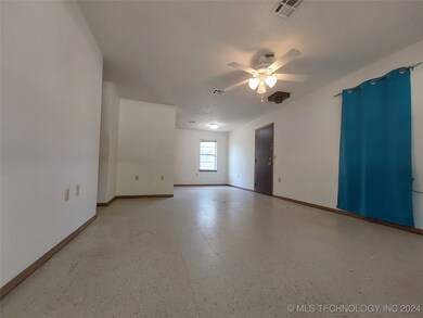 608 E Sequoyah, Locust Grove, OK 74352 - photo 5