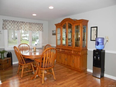 Separate eating area in the kitchen.
