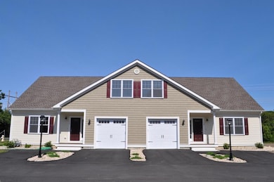 637 Gifford St unit 9B, Falmouth, MA 02540 - photo 2