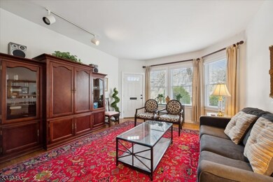 36 Phoenix Ave unit A, Morristown, NJ 07960 - photo 4