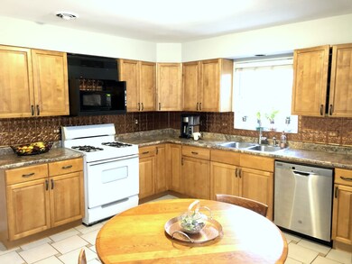 18539 Stedhall Rd, Homewood, IL 60430 - photo 4