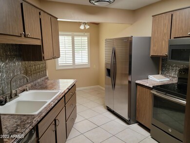 11006 W Thunderbird Blvd, Sun City, AZ 85351 - photo 3