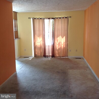 320 Lindera Ct, Glen Burnie, MD 21061 - photo 2