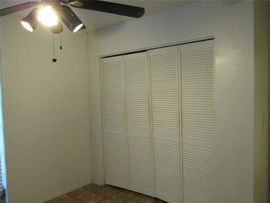 222 SW 8th St unit 2, Dania, FL 33004 - photo 4