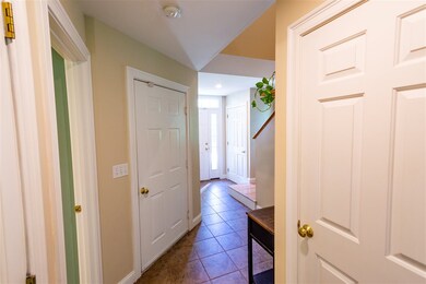 28 Lilac Ln, Newmarket, NH 03857 - photo 6