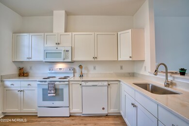 233 Racine Kitchen