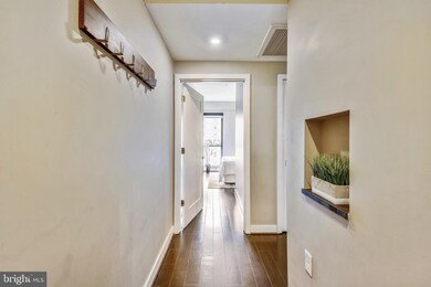 Octave 1320 unit 502, Silver Spring, MD 20910 - photo 3