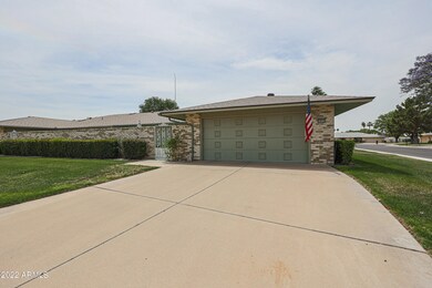 18026 N Conestoga Dr, Sun City, AZ 85373 - photo 2