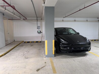 305 Villamil unit 2001, San Juan, PR 00907 - photo 4