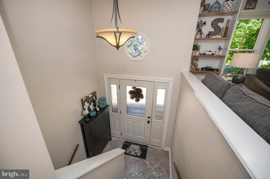 611 Mt Pleasant Dr, Locust Grove, VA 22508 - photo 2