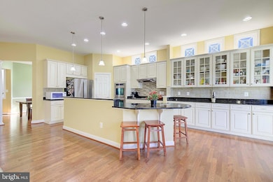 304 Grindstone Dr, Arnold, MD 21012 - photo 2