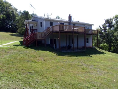 191 Cornish Ln, Bloomfield, KY 40008 - photo 4