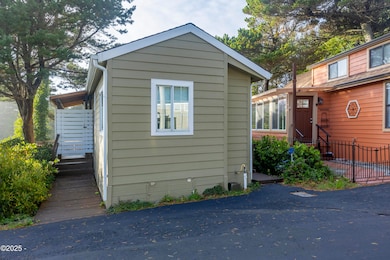 4875 N Hwy 101 unit 45, Depoebay, OR 97341 - photo 6