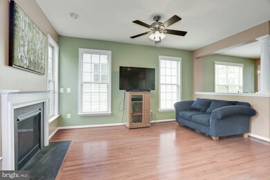 42728 Ogilvie Square, Ashburn, VA 20148 - photo 4