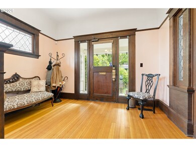 3906 S Kelly Ave, Portland, OR 97239 - photo 6