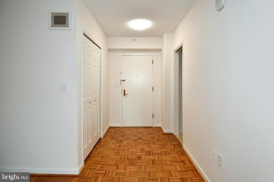 Crystal Gateway unit 310S, Arlington, VA 22202 - photo 7