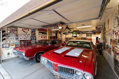 2.5 Car Garage
