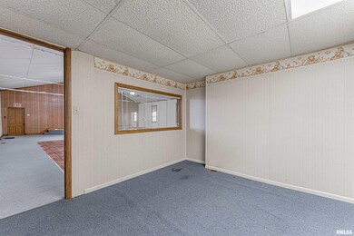 800 Pulaski St, Lincoln, IL 62656 - photo 7