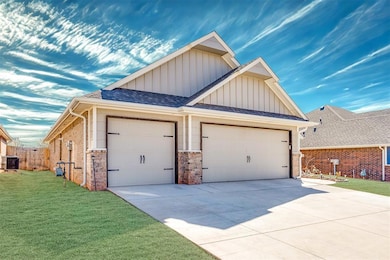 1624 NE 32nd St, Moore, OK 73160 - photo 7