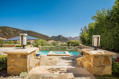 2751 Queen's Garden Dr  HsHProd-2