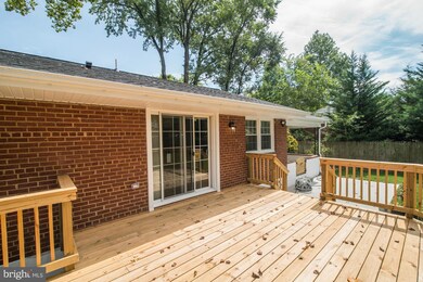 8816 Lagrange St, Lorton, VA 22079 - photo 7