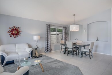 1332 W Winchester Way - 03
