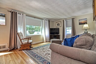 2 Glen Rd, Woburn, MA 01801 - photo 4