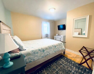 34 Lime St unit 2nd Floor, Newburyport, MA 01950 - photo 6