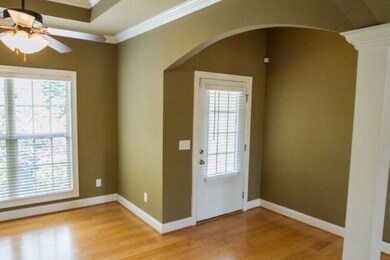 Foyer/Dining