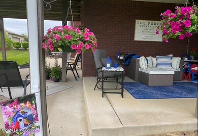 353 Grand Ave, Shepherdsville, KY 40165 - photo 4