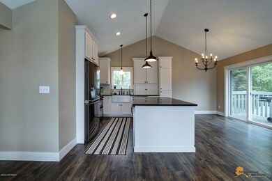 Kitchen / Dining