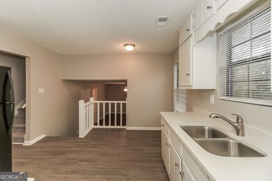 3288 Timor Cir, Lithonia, GA 30038 - photo 6