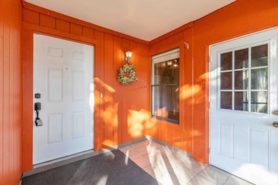 121 Oak Hill Dr unit 1, Sarasota, FL 34232 - photo 5