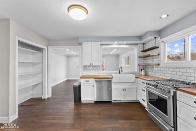 50697 Elsey St, New Baltimore, MI 48047 - photo 2