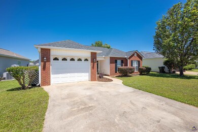 209 Tyson Glen Dr, Warner Robins, GA 31088 - photo 2