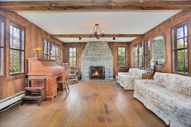 Ceiling with Wood Beams