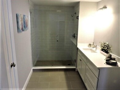 10 Merrymount Rd unit 402, Quincy, MA 02169 - photo 2