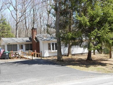 524 Rowland Rd, Greeley, PA 18425 - photo 3