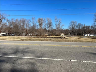 18710 E Truman Rd, Sugar Creek, MO 64056 - photo 2